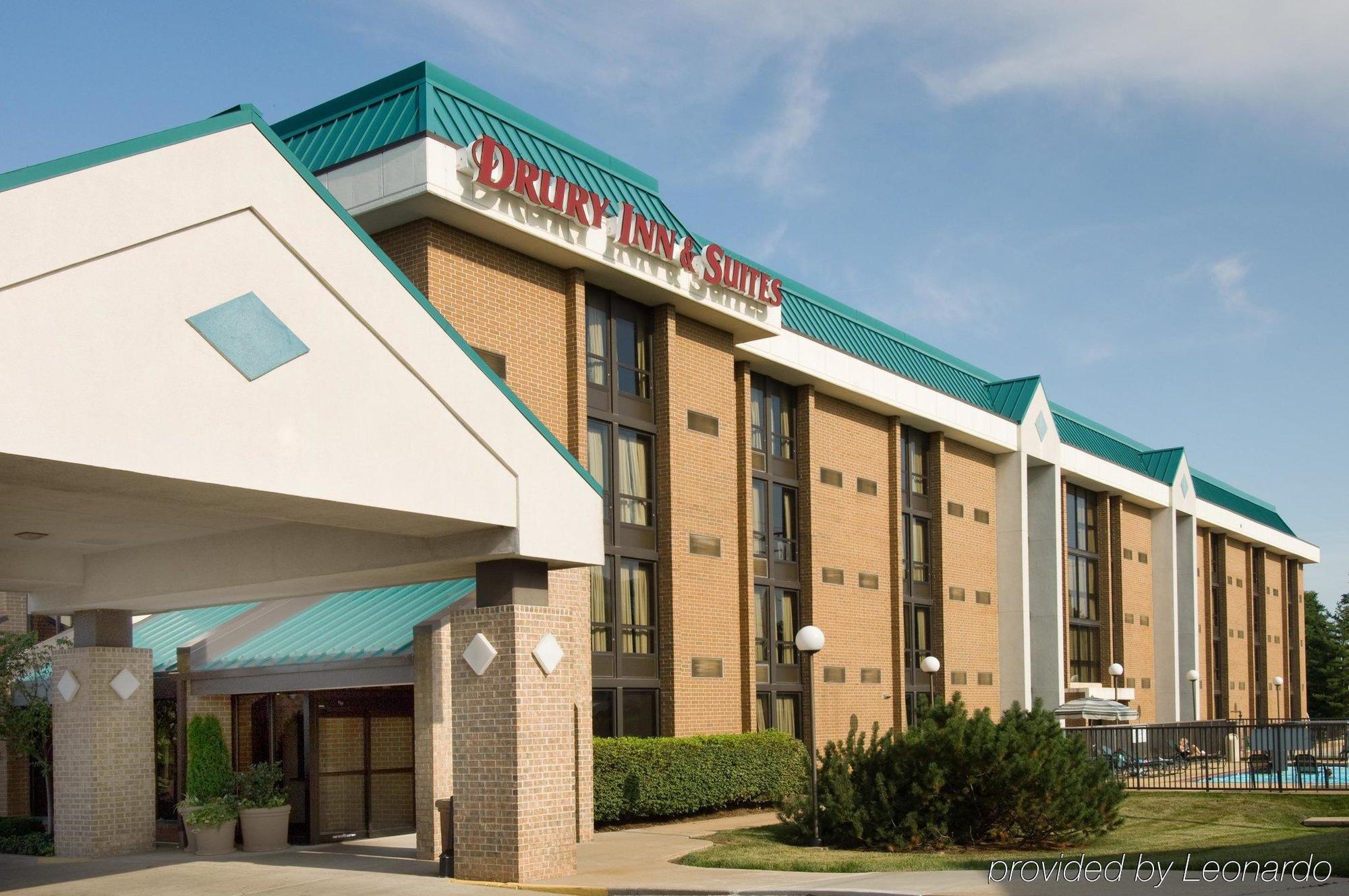 Drury Inn & Suites Greensboro Exterior foto